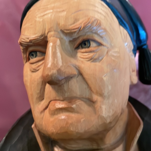 VTG Huggler-Weiss Hand Carved Busts - Picture 8 of 11